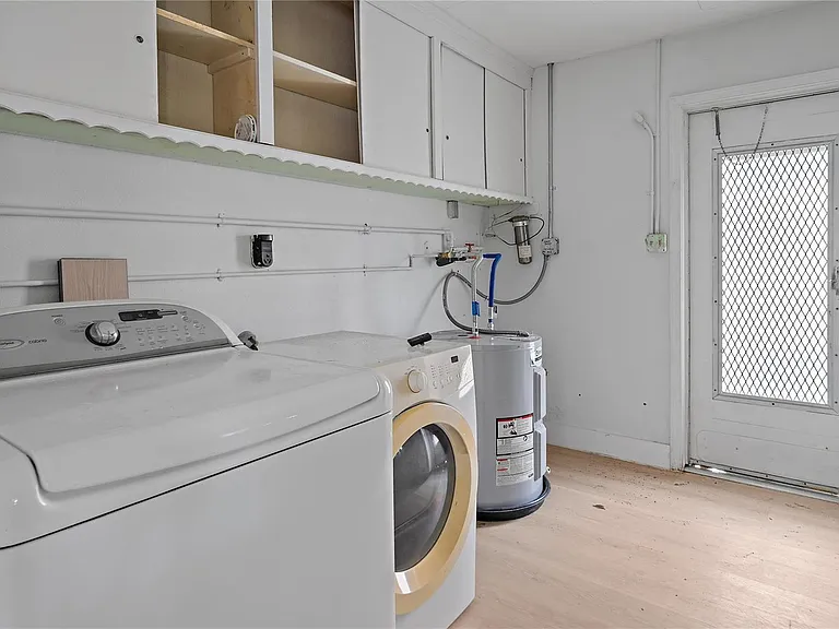 4510 NW 49th Dr — Photo 32