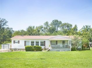 620 Taylor St, Pomona, KS 66076