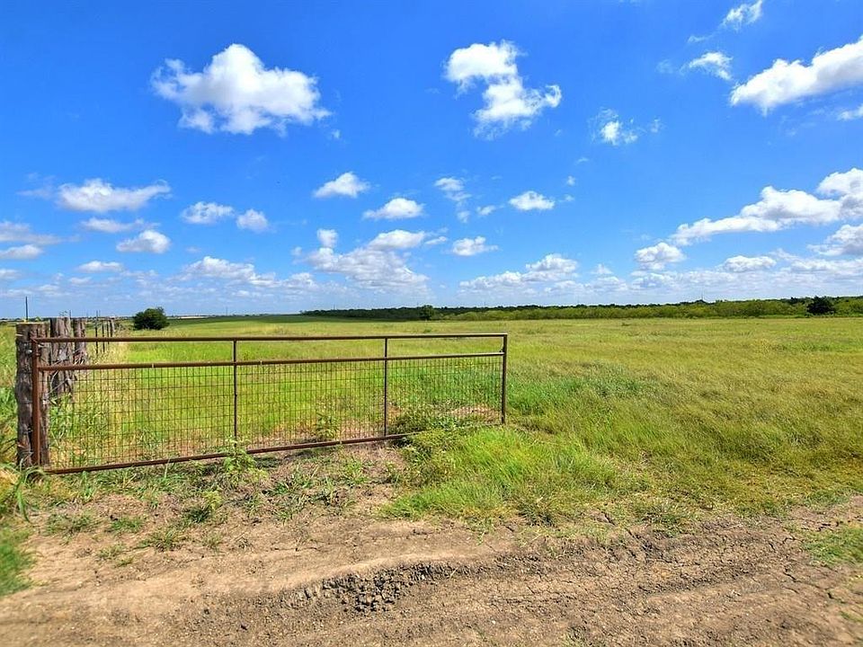 2nd image of 3385 County Road 464