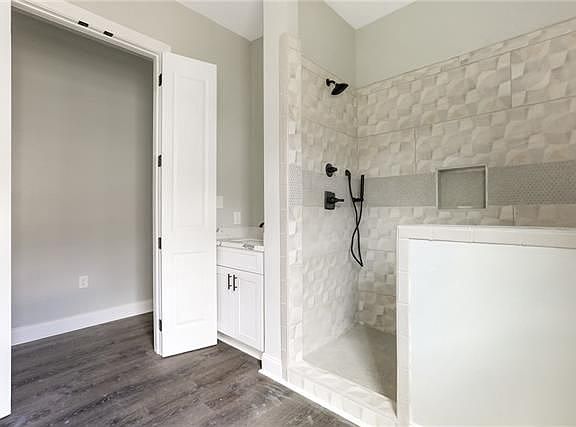 5th image of 1028 Saint Maurice Ave
