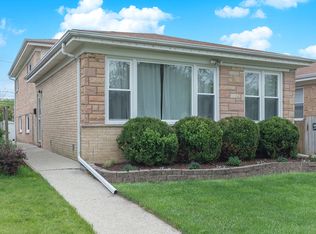 8433 Kimball Ave, Skokie, IL 60076