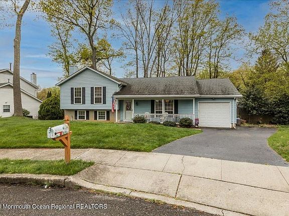 2nd image of 7 Iowa Ct