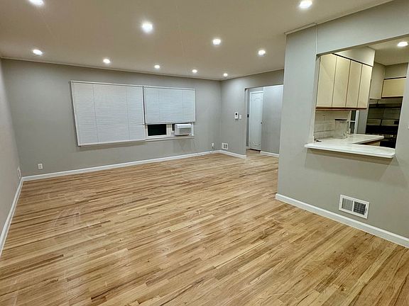 5th image of 262-04 60th Ave