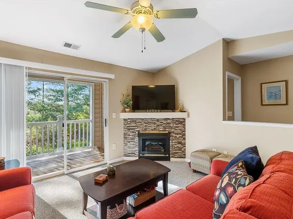 211 S Knollwood Dr, Blacksburg, VA