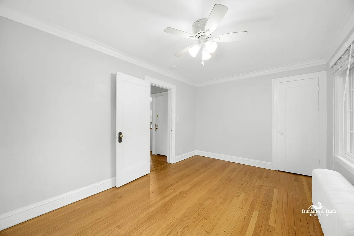 Building Photo - 1524 Washington St #2