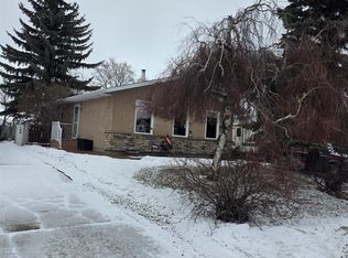 9308 99a Ave, Morinville, AB