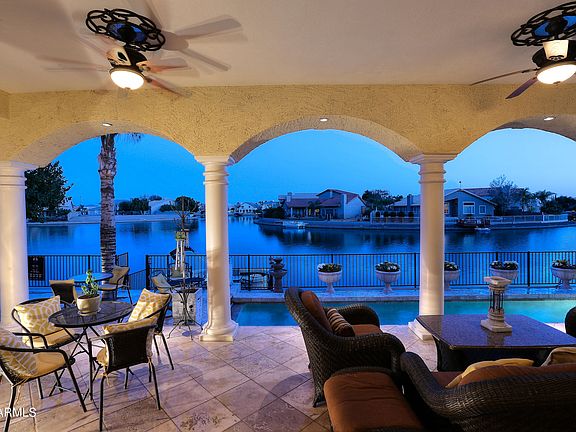 3rd image of 5671 W ARROWHEAD LAKES Drive