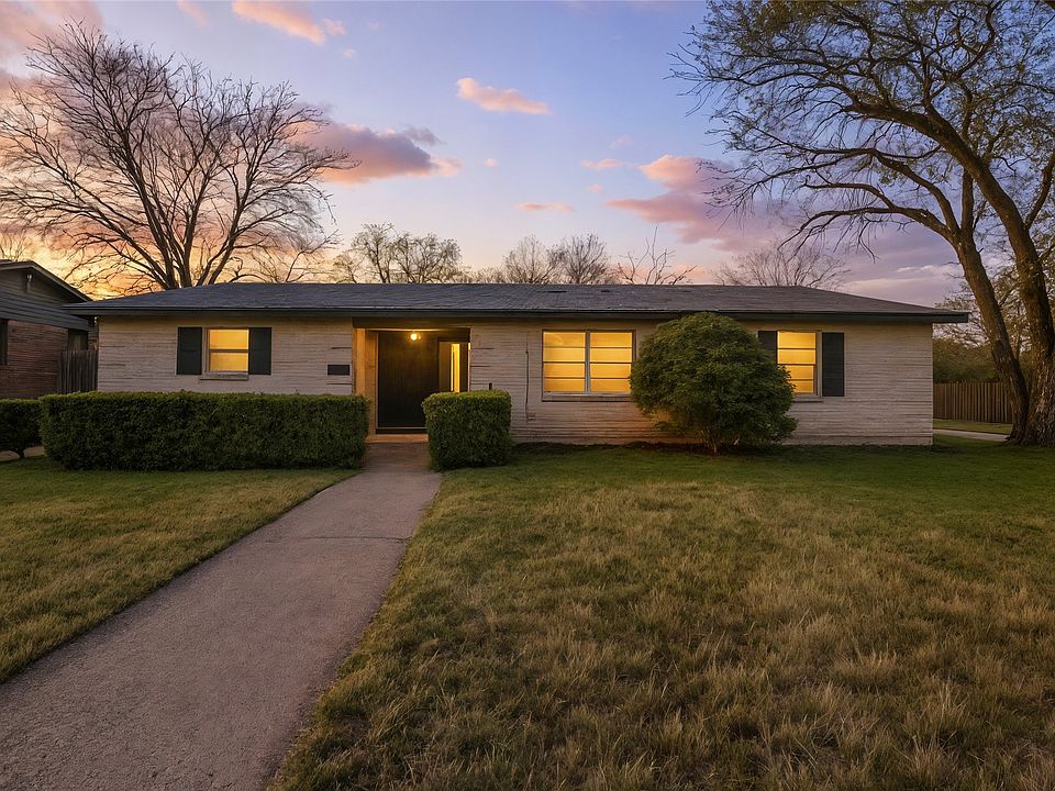 1st image of 807 Havenwood Dr