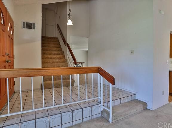 4th image of 1566 N Clay St