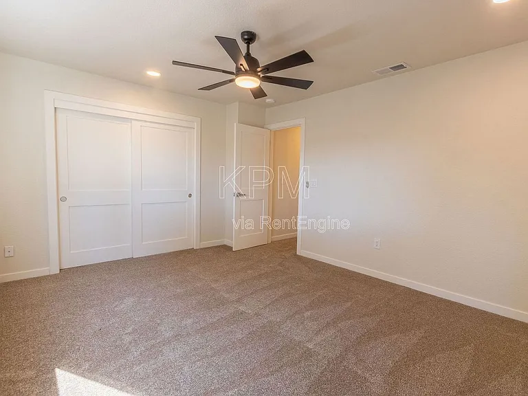 955 Academy St — Photo 24