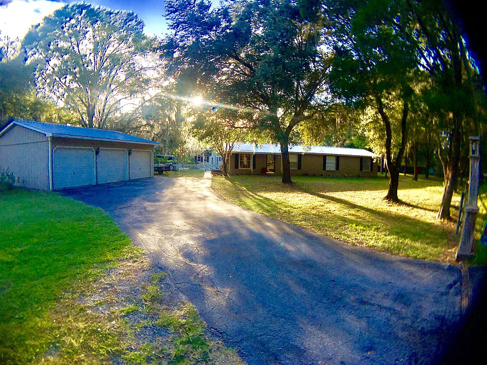 1st image of 20544 Gardenia Dr