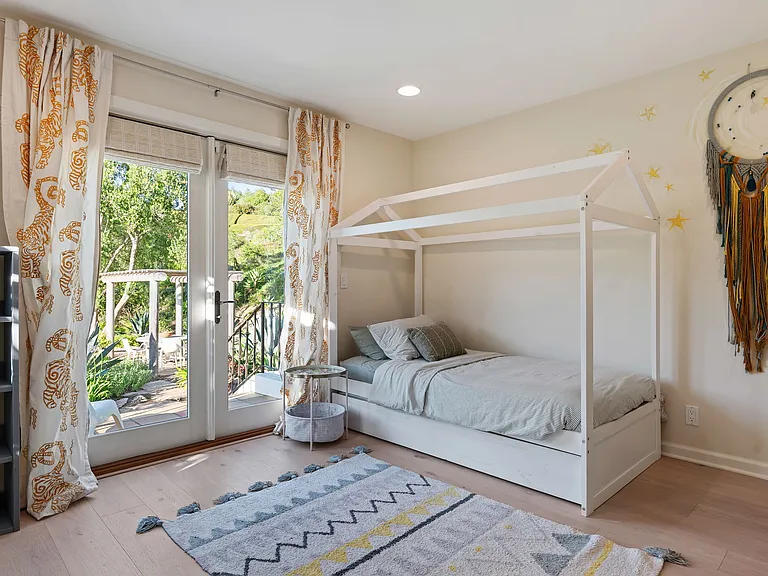 320 Calle Elegante — Photo 23
