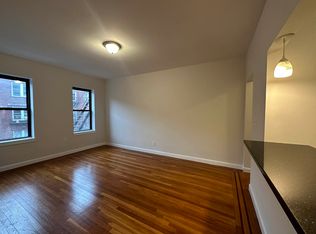 45-35 42nd St #3G, Sunnyside, NY 11104