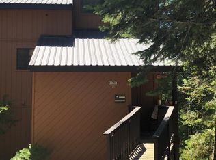 40796 Oakwoods Ln, Shaver Lake, CA 93664