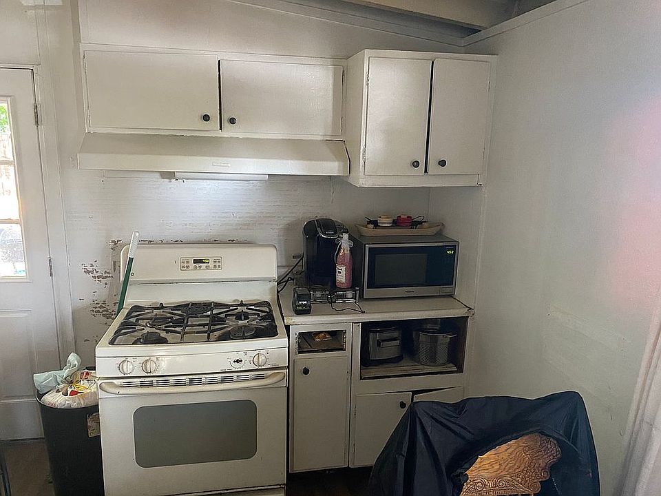 1st image of 645 Hardy Dr