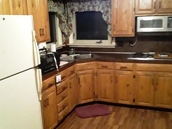 4th image of 15671 Greenway Dr