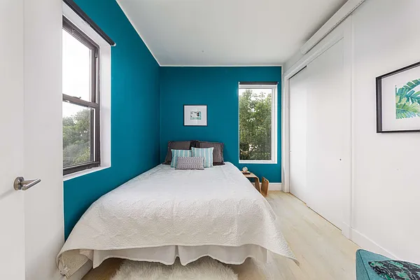 Sold by Compass | media 5