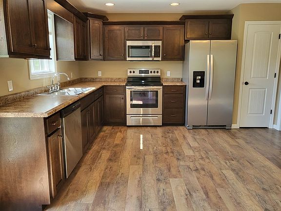 4th image of 804 Boyd Ave
