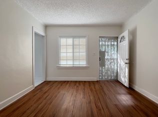 1164 N Loma Vista Dr, Long Beach, CA 90813