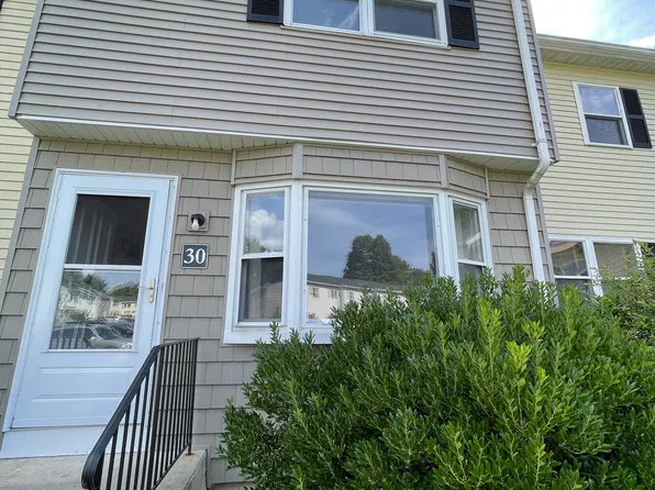 56 Elm Street #30, Enfield, CT 06082