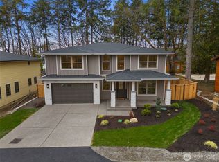 424 Stevens St, Steilacoom, WA 98388