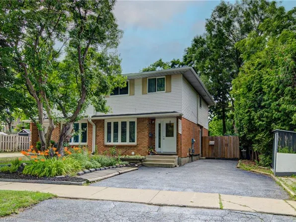250 Dinison Cres, Kitchener, ON N2E 3G8