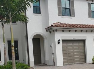 2022 Oysterwood Ln, Riviera Beach, FL 33410