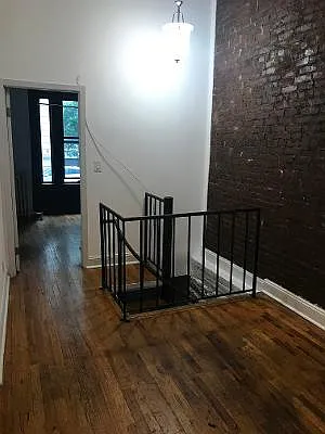 Rented by Magnone Real Estate | media 10