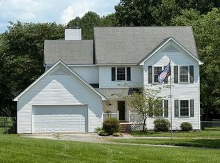 61 Rolling Hills Rd, Mills River, NC 28759