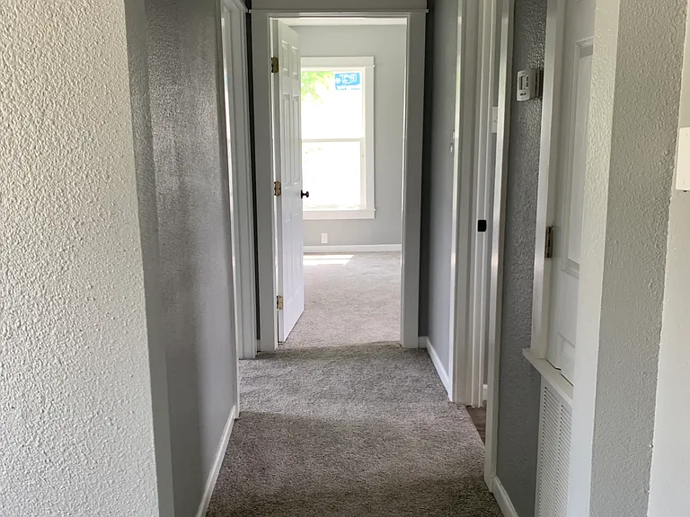 622 Lansdown Dr — Photo 5
