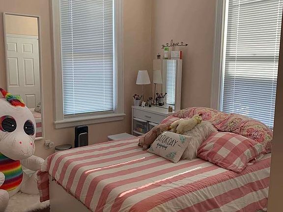 5th image of 3038 14th St APT 3F