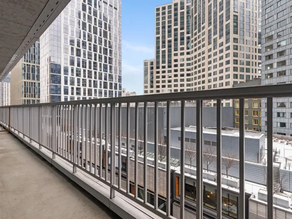 430 Albee Square 27A image 3 of 9