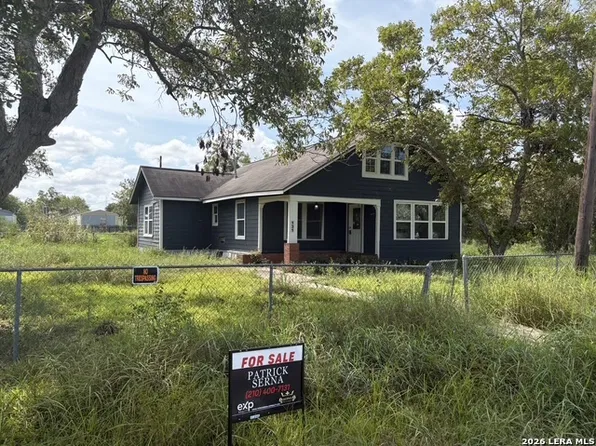 131 N WEST ST, Placedo, TX 77977