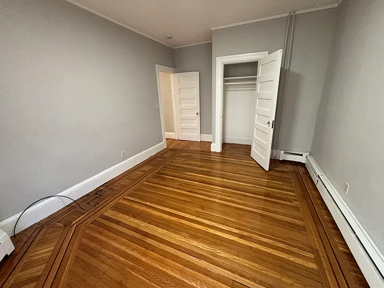 32 Chestnut St #1 — Photo 8
