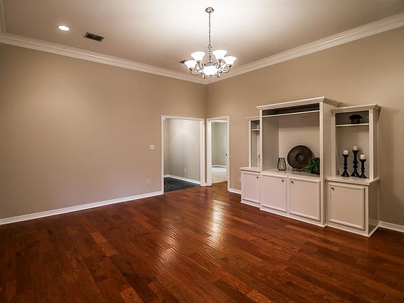 4th image of 973 Azalea Garden Dr