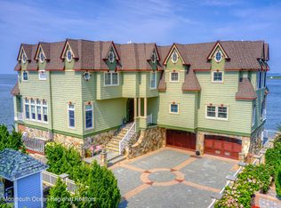 30 Hideaway Dr, Long Beach Twp, NJ 08008