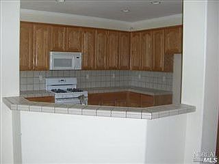 3rd image of 212 Woodcrest Dr