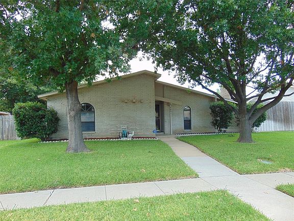 3rd image of 4841 Ash Glen Ln