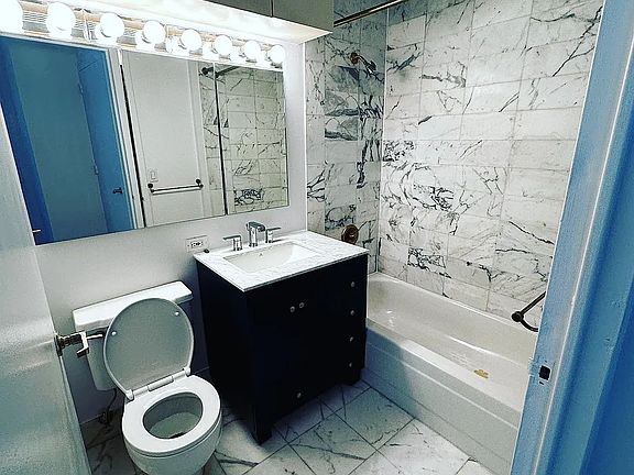 5th image of 80 Elizabeth St APT 3N