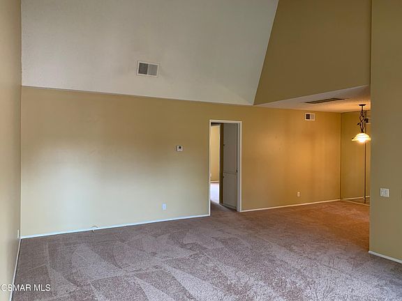 3rd image of 31558 Agoura Rd Unit 3