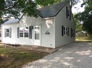 302 Beverly Ave, Waverly, OH 45690