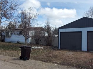 411 3rd Ave W, Ranchester, WY 82839