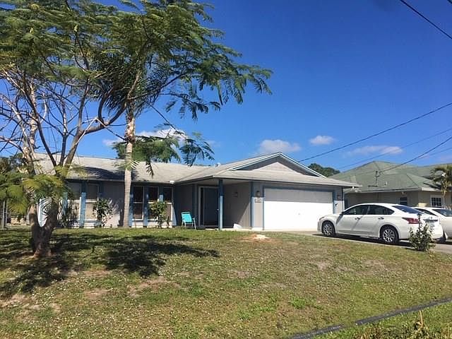 1st image of 1201 SW Glastonberry Ave