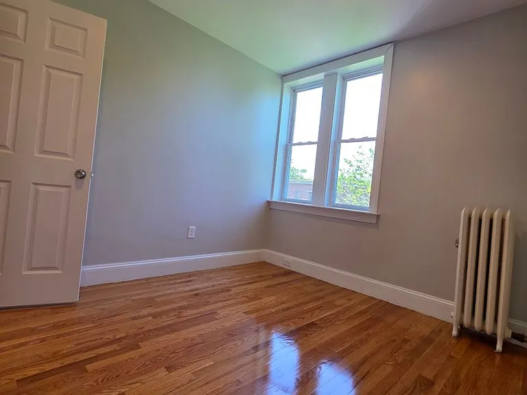 85 Egmont St #2 — Photo 20