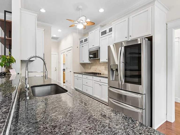 1600 Highland Dunes Way — Photo 10