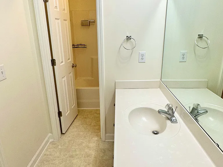 5104 Alercia Ct — Photo 8