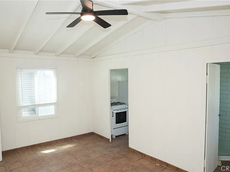 357 Mermaid St #B — Photo 2