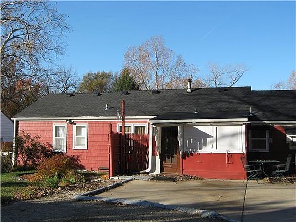 4th image of 2739 N 47th Ter