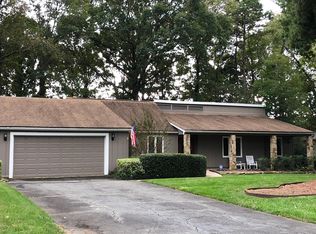 9204 Raintree Ln, Charlotte, NC 28277