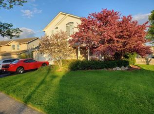 617 Coneflower Ct, Romeoville, IL 60446